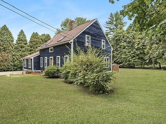 2nd image of 34 Willard Rd