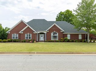 1408 Huston Dr, Muscle Shoals, AL 35661