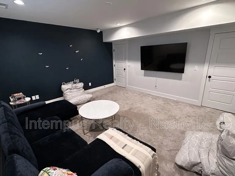 928 Southside Pl — Photo 31