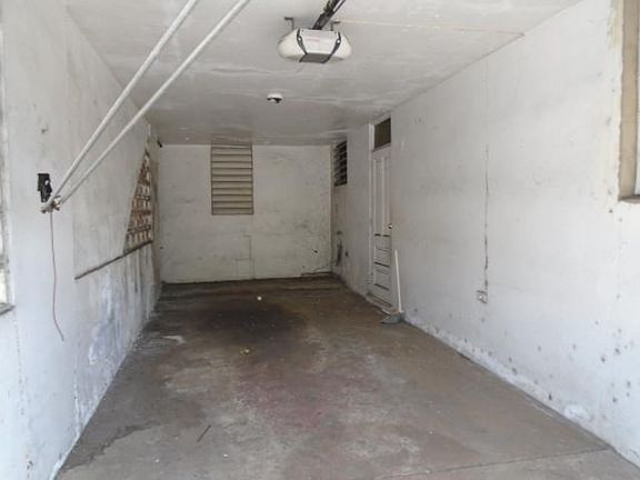 2nd image of L284 Calle Uruguay