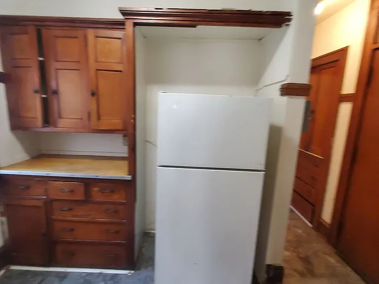 816 W. Greenfield Ave. - 19 Unit — Photo 7