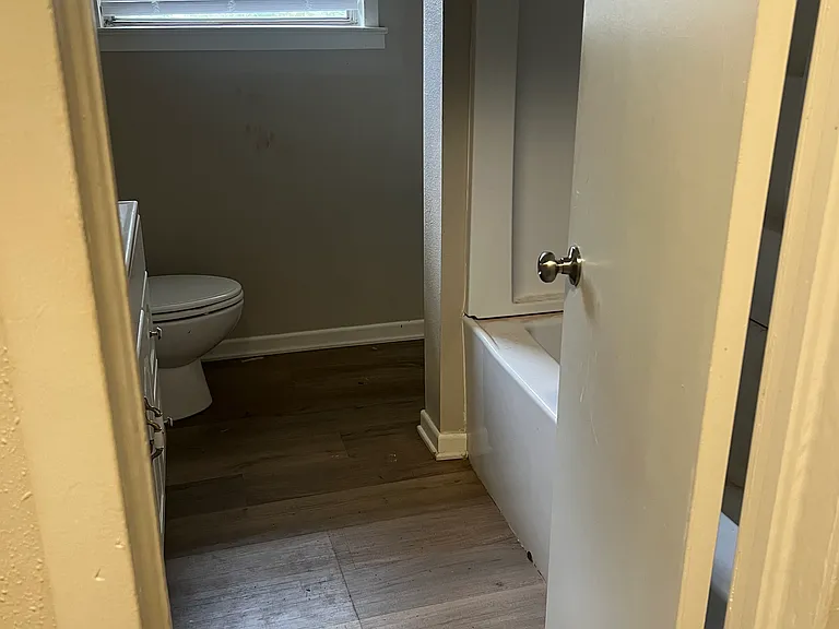 1212 N Hackberry Ave — Photo 12