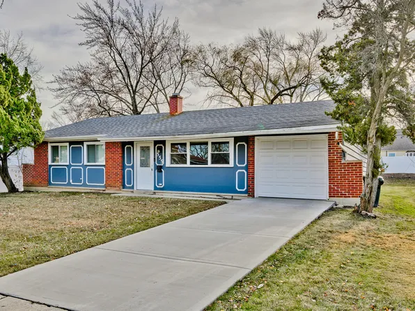 555 Jamison Ln, Hoffman Estates, IL 60169