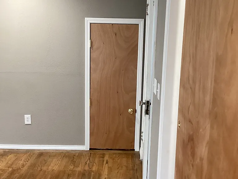 Front bedroom storage