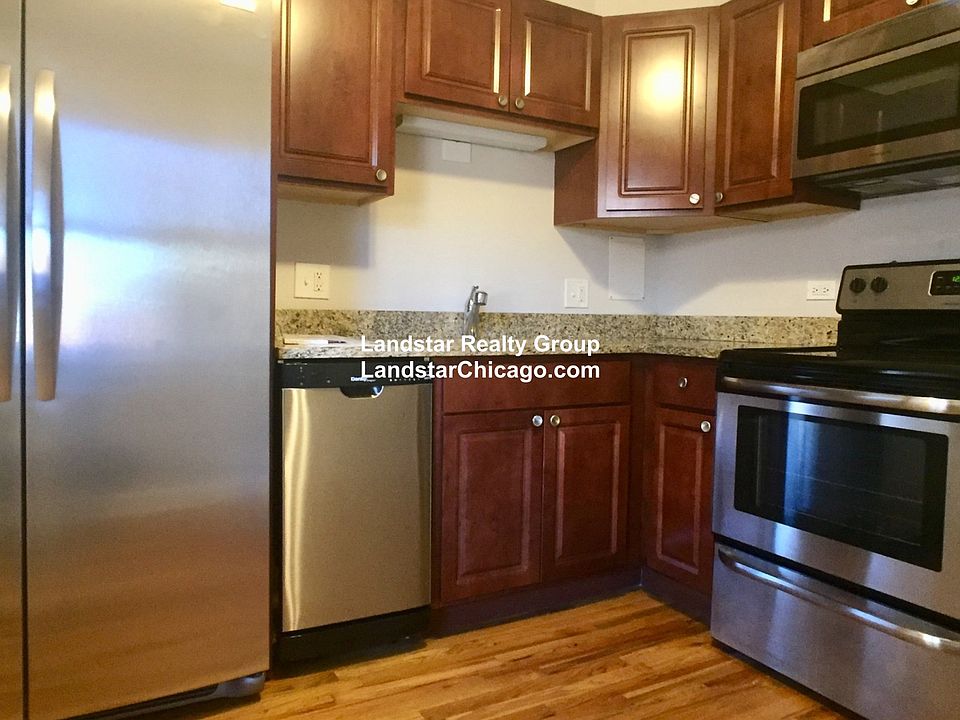 1st image of 2122 W Foster Ave APT 1S