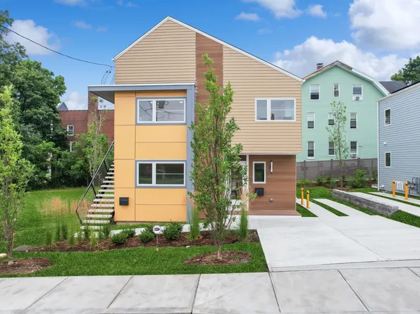 31 Adams Street, Waterbury, CT 06704