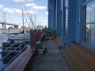 3 N Columbus Blvd APT 105, Philadelphia, PA 19106