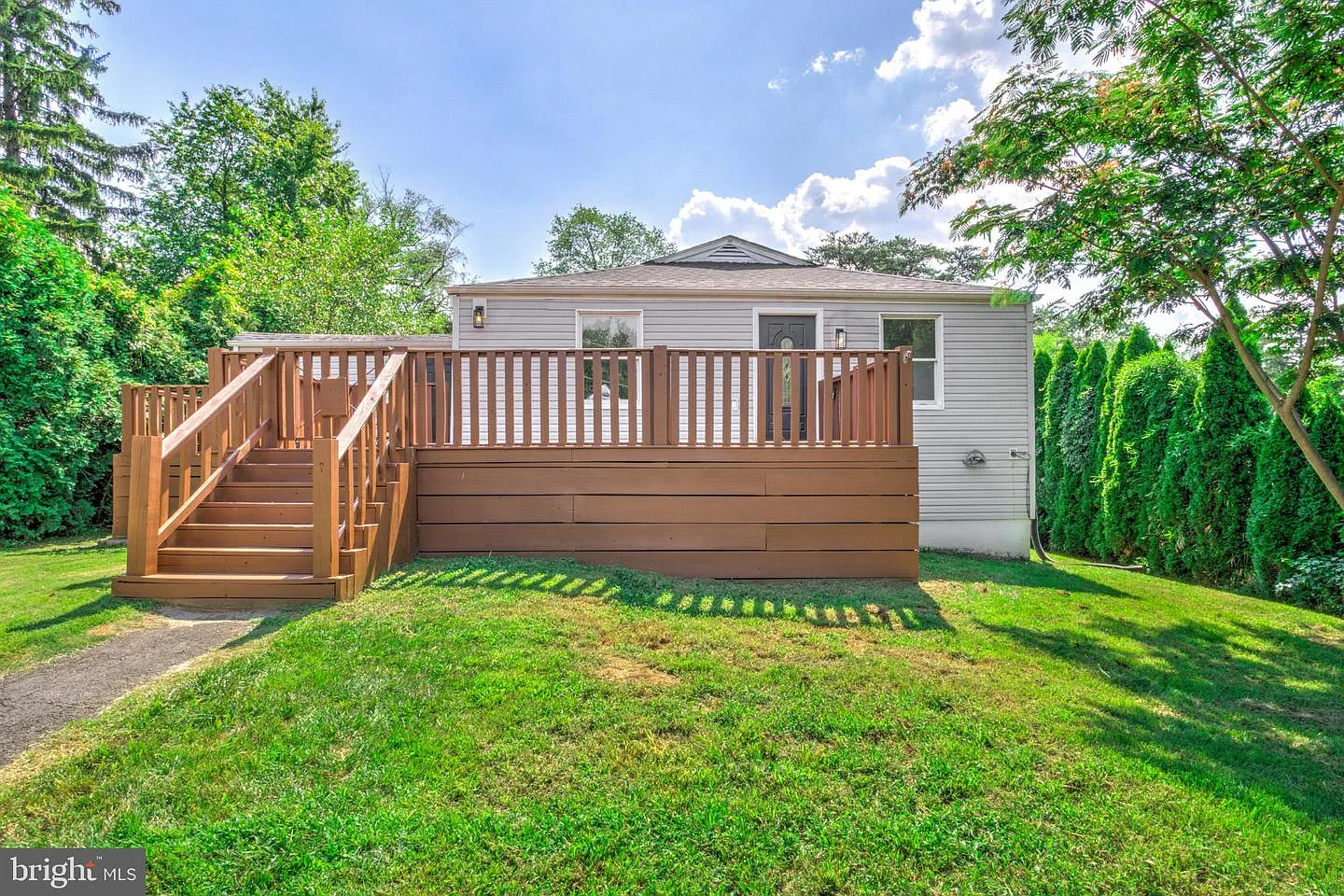 2145 Dunksferry Rd photo 1