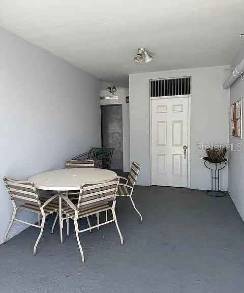 711 Union St #8 — Photo 2