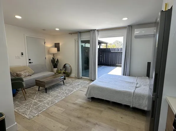 4664 Lehrer Dr Unit B, San Diego, CA 92117