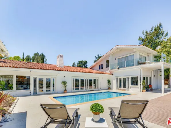 1410 Stradella Rd, Los Angeles, CA 90077