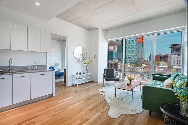 Living room, photo 2