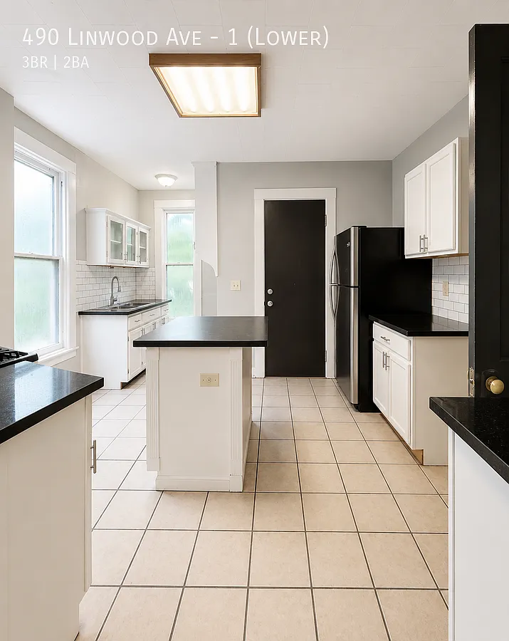 3 bed, 1.5 bath, 1500 sqft, $1,750 — Photo 2