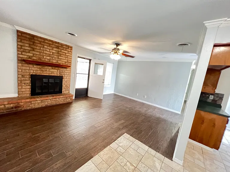 5340 Capulin Ln — Photo 2