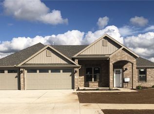 2100 Flynn St, Pea Ridge, AR 72751