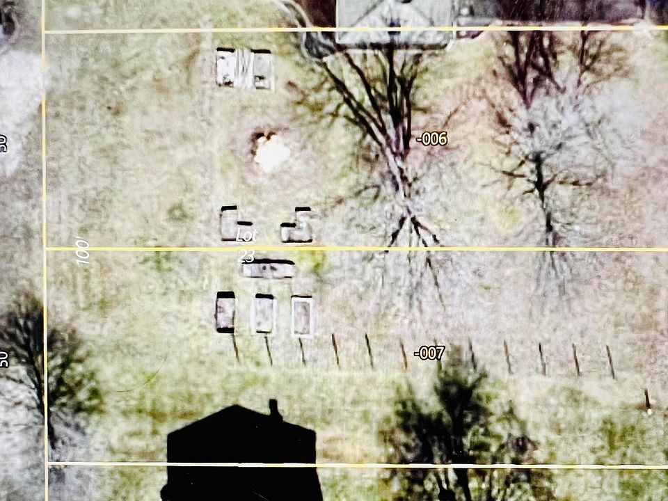 2nd image of 1603 Matthew Ln