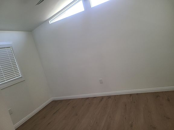 4th image of 16500 Bellflower Blvd