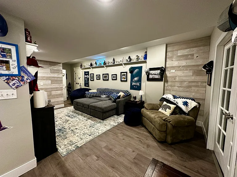 Finished basement with additional 5th bedroom or office.