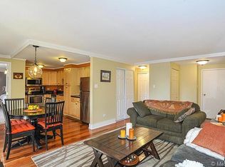 1035 N Colorado Blvd APT 204, Denver, CO 80206