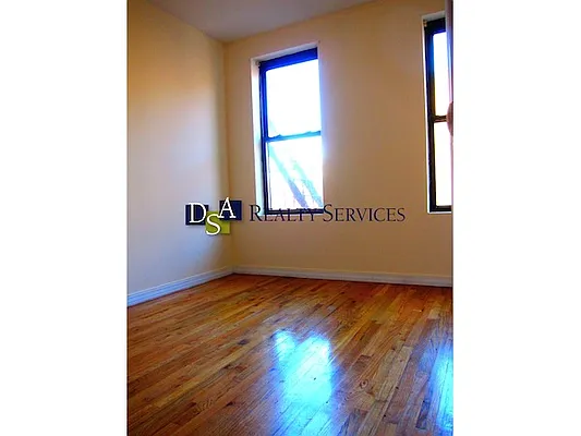 Rented by DSA Realty | media 27