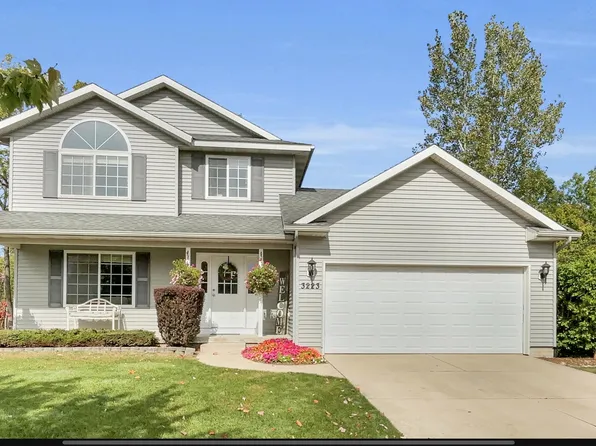 3223 Nature View Dr SE, Kentwood, MI 49512