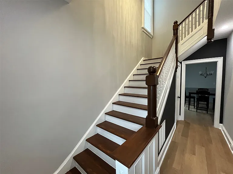 14 Allen St — Photo 22