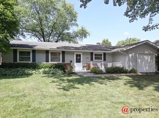 6418 Arnold Dr, Woodridge, IL