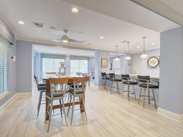625 Casa Loma Blvd #306 — Photo 64