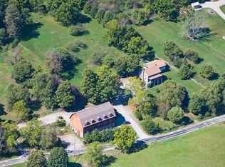 327 Mountain View Rd, Donegal, PA 15628