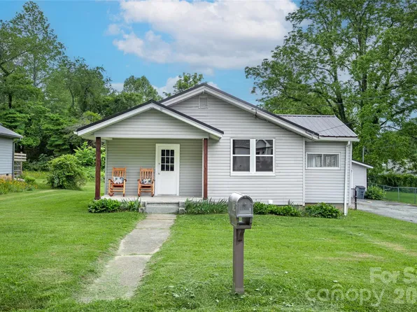 154 Burrell Ave, Brevard, NC 28712