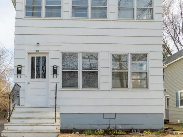 318 7th Ave NE, Minneapolis, MN 55413