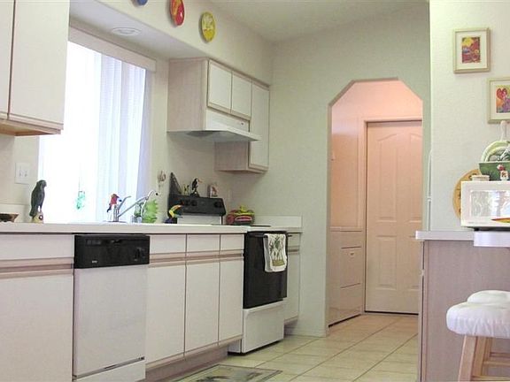 3rd image of 2480 Avalon Ln