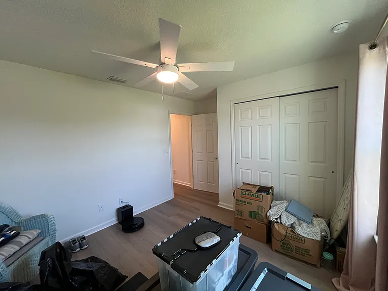 100 Signet Cir — Photo 4