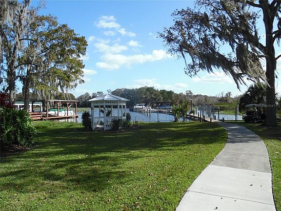 5th image of 967 Belle Oak Dr