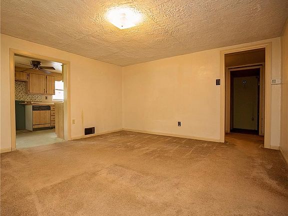 2nd image of 4973 Clifton Ave