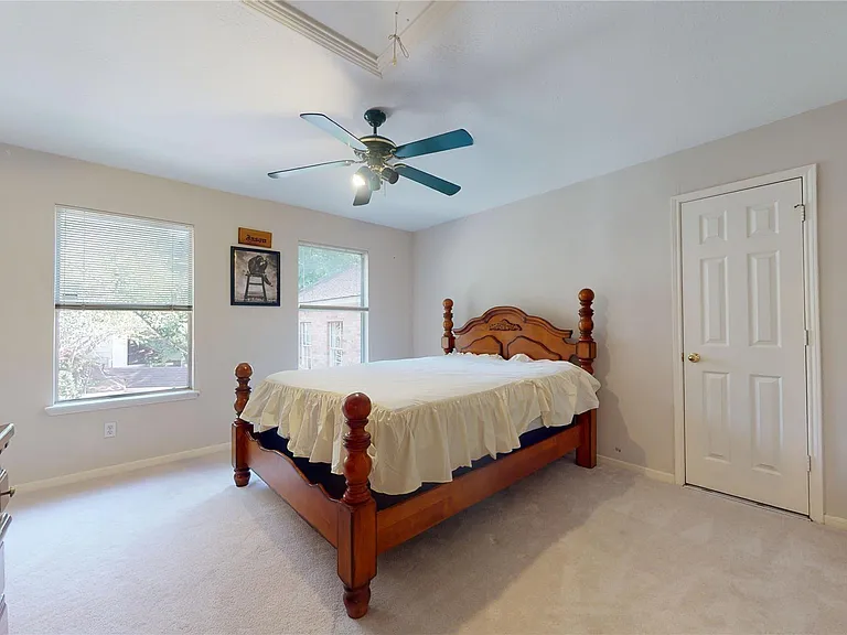 17319 Jackson Pines Dr — Photo 32