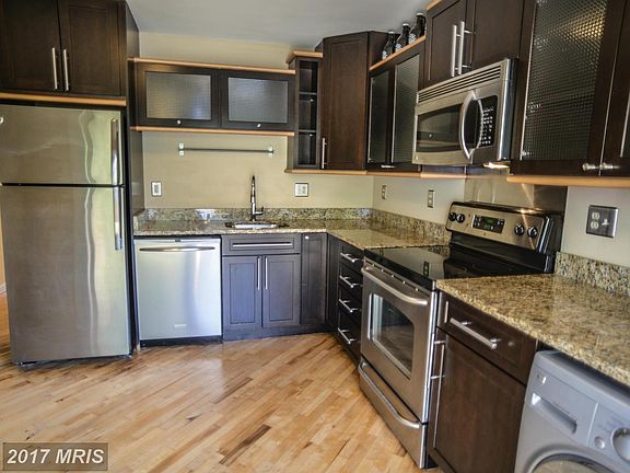 5th image of 800 Mews Ln #800