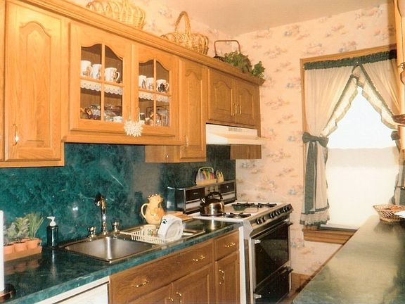 Kitchen-1st fl