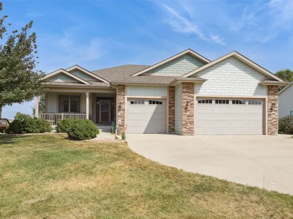 2042 Dorchester St, Norwalk, IA 50211