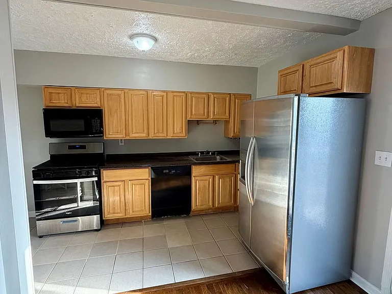 3413 Wallford Dr — Photo 6