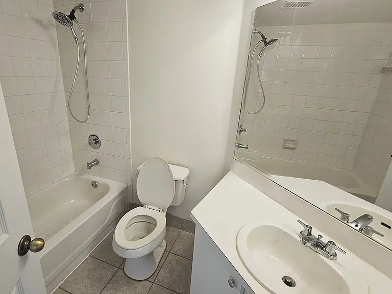 2033 SE 10th Ave #641 — Photo 13