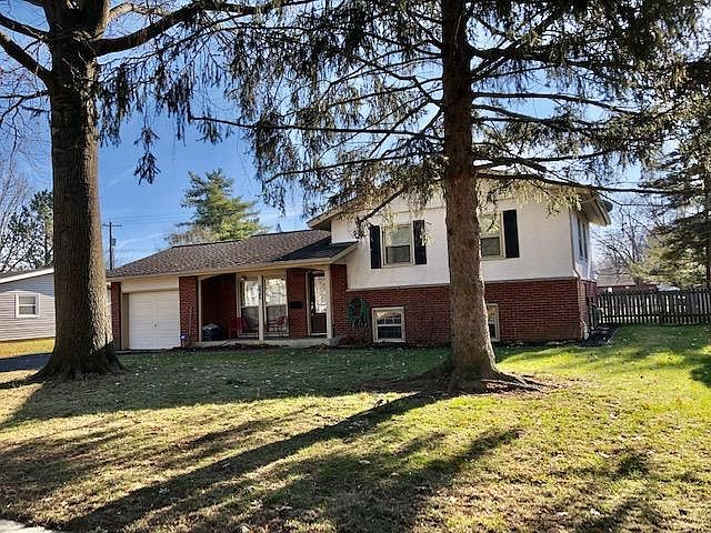 1st image of 761 Rebecca Ave