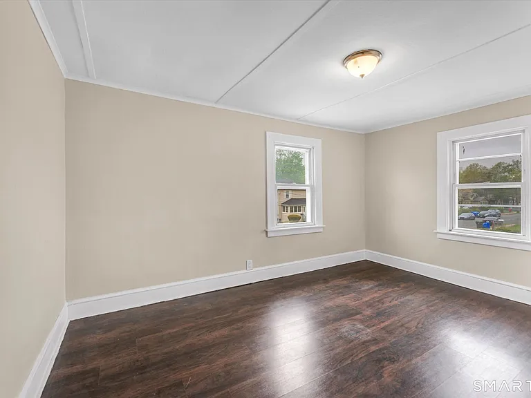 128-130 Sisson St #2 — Photo 19