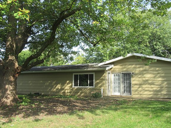 5th image of 616 E Marion Ct