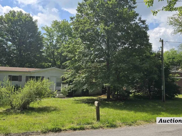 21665 Galatia Post Rd, Pittsburg, IL 62974