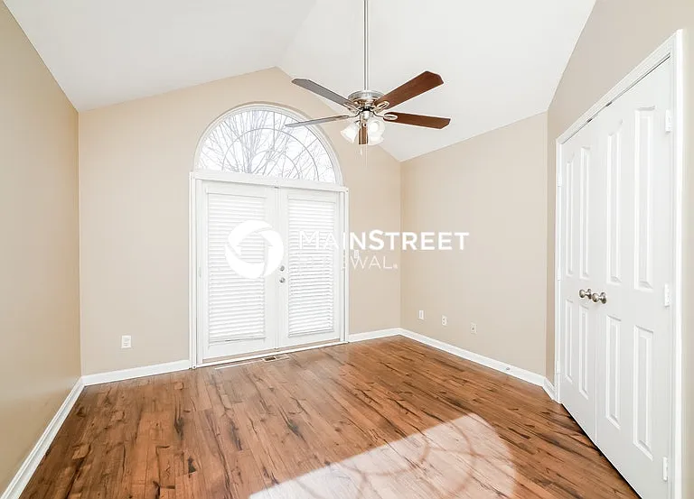 11400 Catalpa View Ct — Photo 14