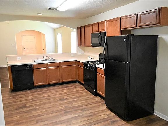 4th image of 17106 Atascocita Bend Dr