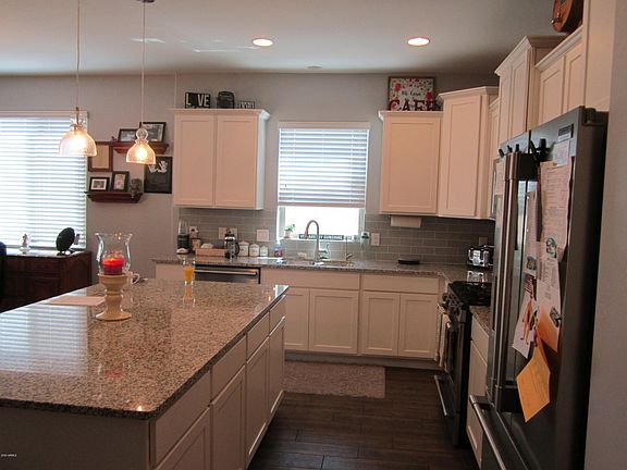 3rd image of 40880 W Jenna Ln