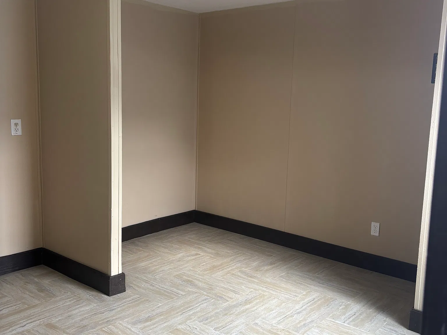 Lot 2 — Photo 2