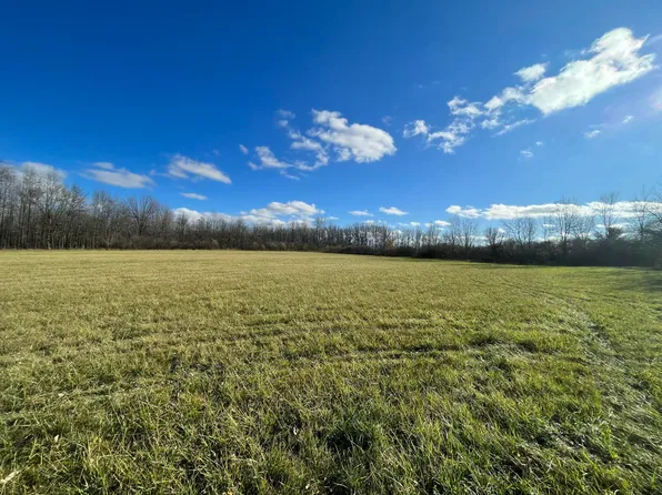 1612-1 Angling Rd, Grandville, MI 49418